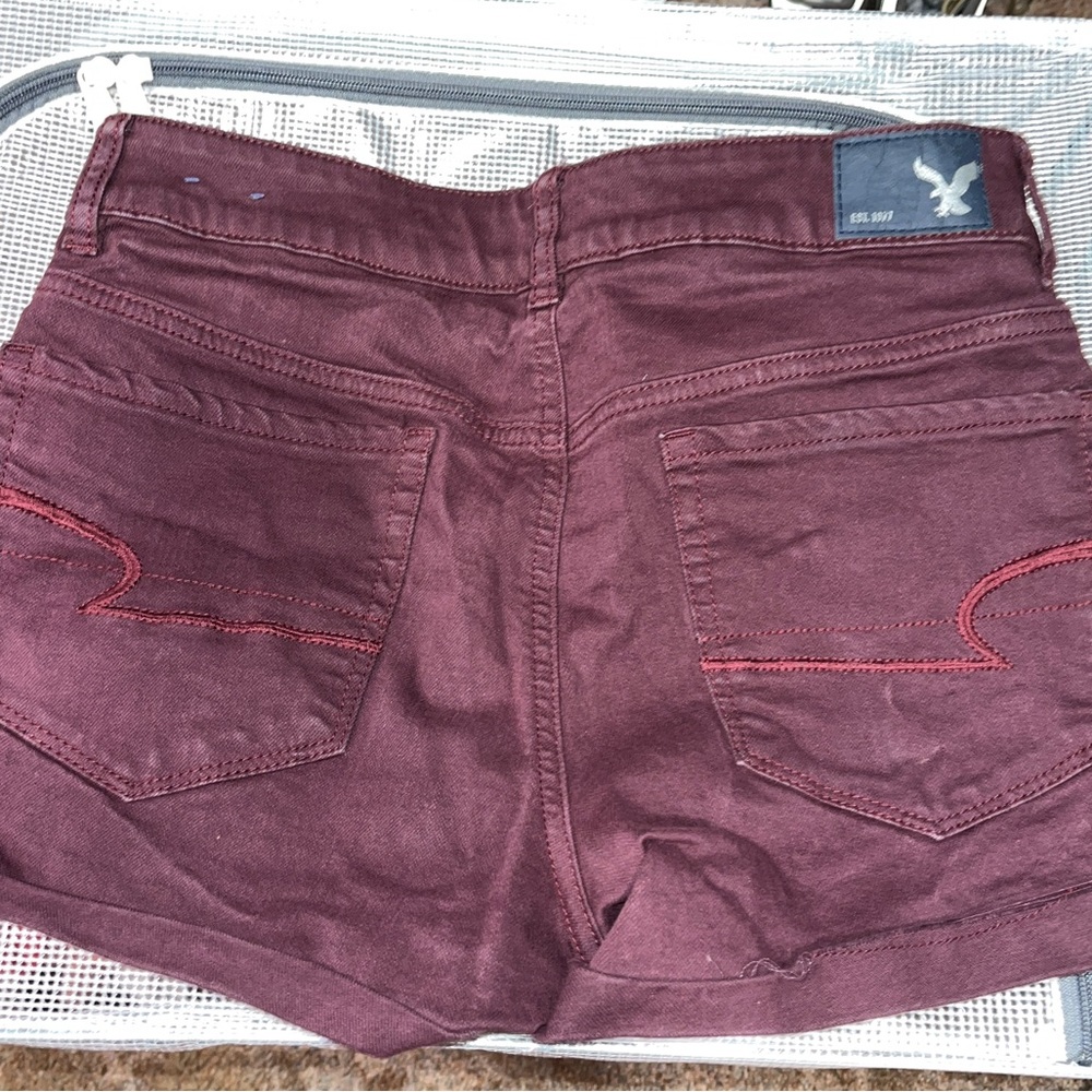 Women’s American eagle burgundy denim shorts size 6